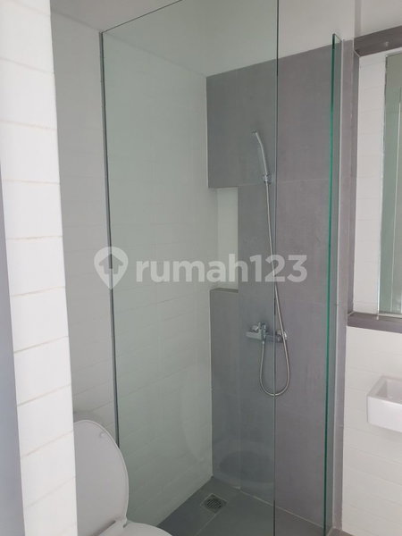 House for rent in Tangerang, Indonesia · Sukasari · 4 rooms, 4 baths