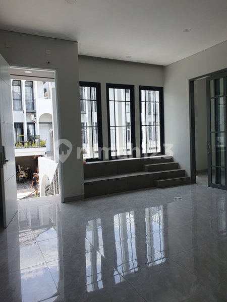 House for rent in Tangerang, Indonesia · Sukasari · 4 rooms, 4 baths