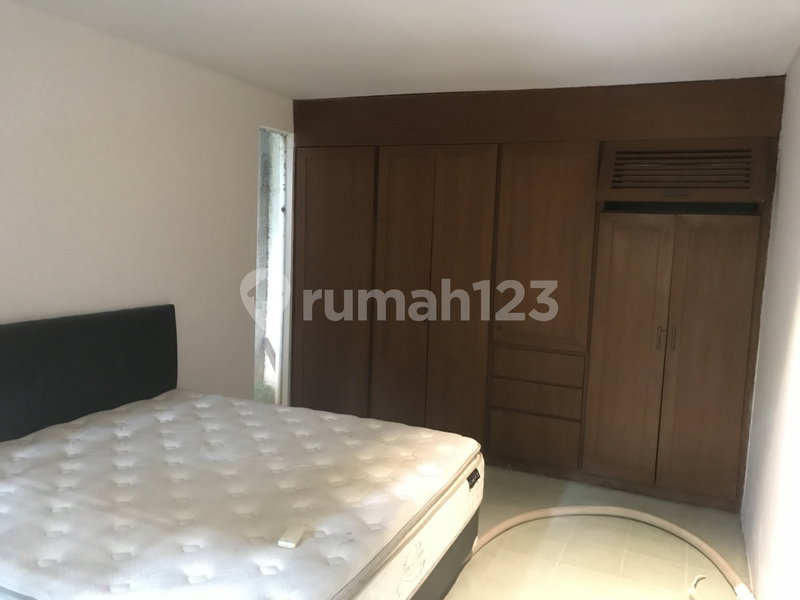 House for rent in Jakarta, Indonesia · Pasar Minggu · 4 rooms, 3 baths