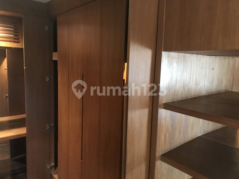 House for rent in Jakarta, Indonesia · Pasar Minggu · 4 rooms, 3 baths
