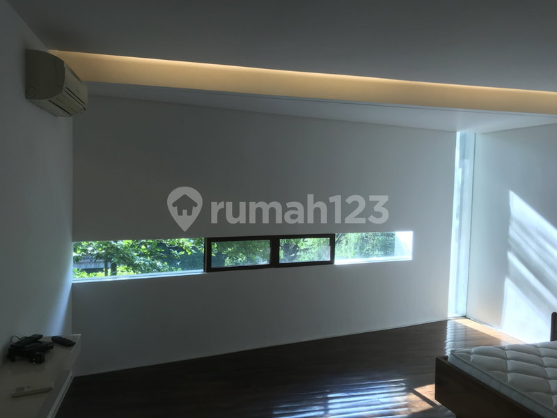 House for rent in Jakarta, Indonesia · Pasar Minggu · 4 rooms, 3 baths