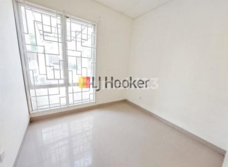 House for rent in Bandung, Indonesia · 2 rooms, 2 baths