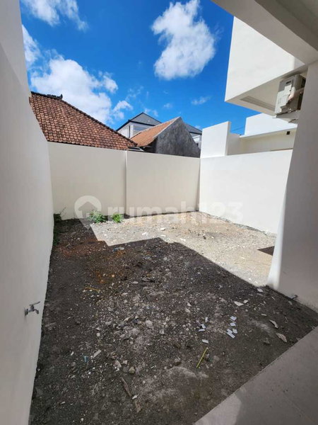 House for rent in Bandung, Indonesia · 3 rooms, 4 baths