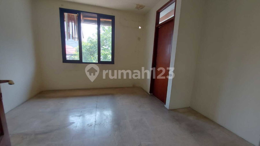 House for rent in Semarang, Indonesia · 8 rooms, 3 baths