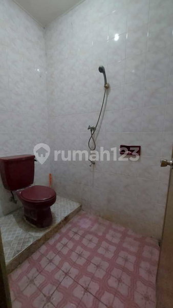 House for rent in Semarang, Indonesia · 8 rooms, 3 baths