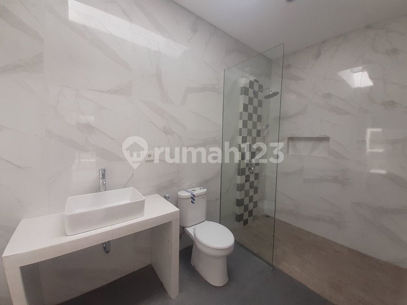 House for rent in Denpasar, Indonesia · 2 rooms, 2 baths