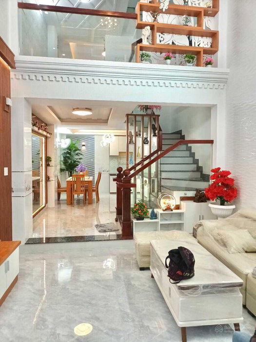 Apartment for rent in Ho Chi Minh City, Vietnam · Pham Van Chieu Street · 2 rooms, 2 baths