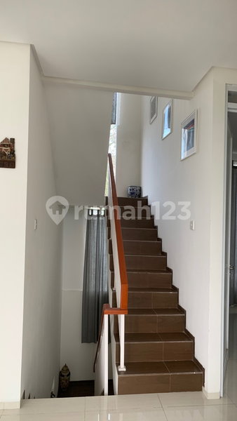 House for rent in Bandung, Indonesia · 4 rooms, 4 baths