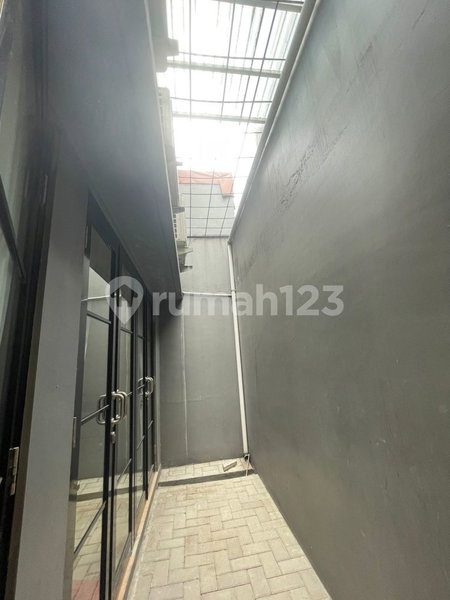 House for rent in Bandung, Indonesia · 4 rooms, 3 baths