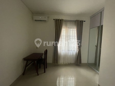 House for rent in Bandung, Indonesia · 4 rooms, 3 baths