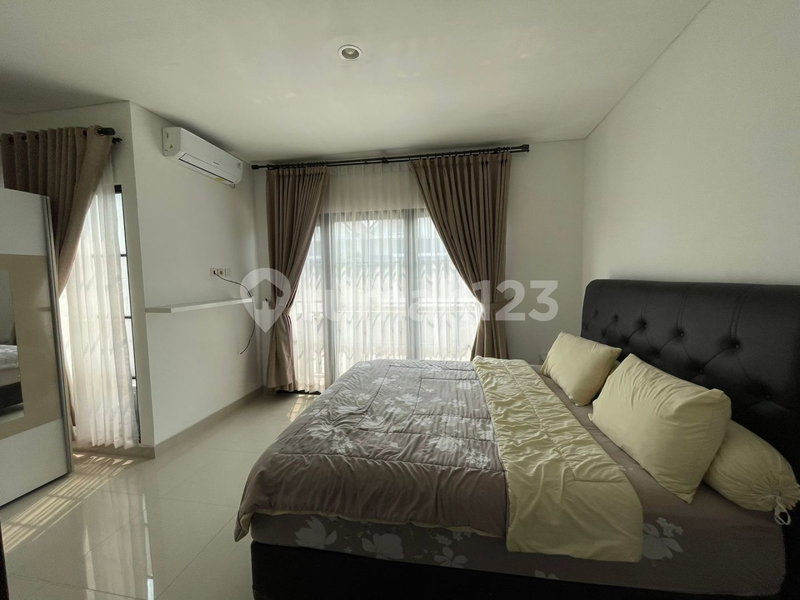 House for rent in Bandung, Indonesia · 4 rooms, 3 baths
