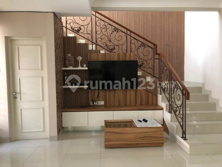 House for rent in Cikarang, Indonesia · 4 rooms, 3 baths
