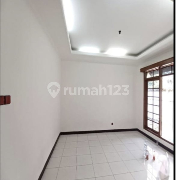 House for rent in Semarang, Indonesia · 3 rooms, 2 baths
