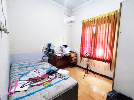 House for rent in Semarang, Indonesia · 4 rooms, 3 baths
