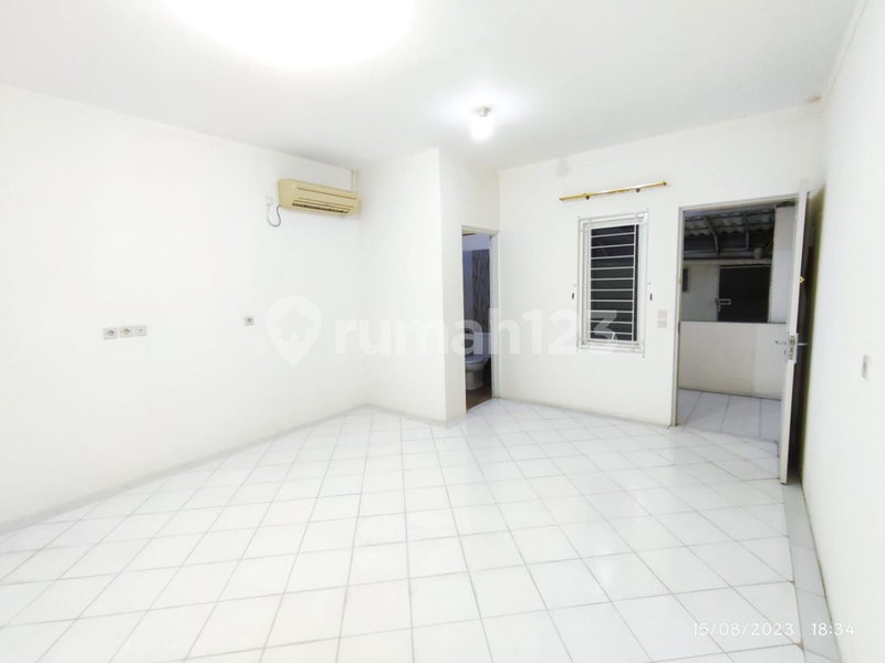 House for rent in Makassar, Indonesia · 8 rooms, 8 baths