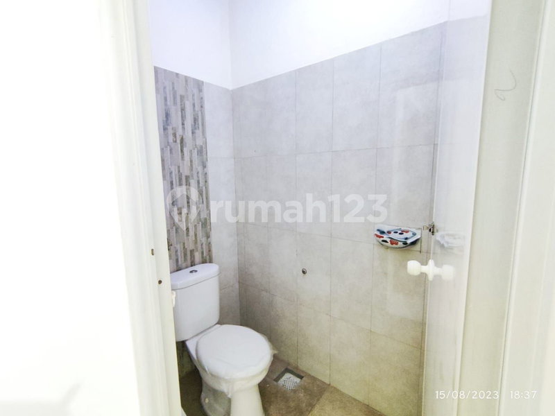 House for rent in Makassar, Indonesia · 8 rooms, 8 baths