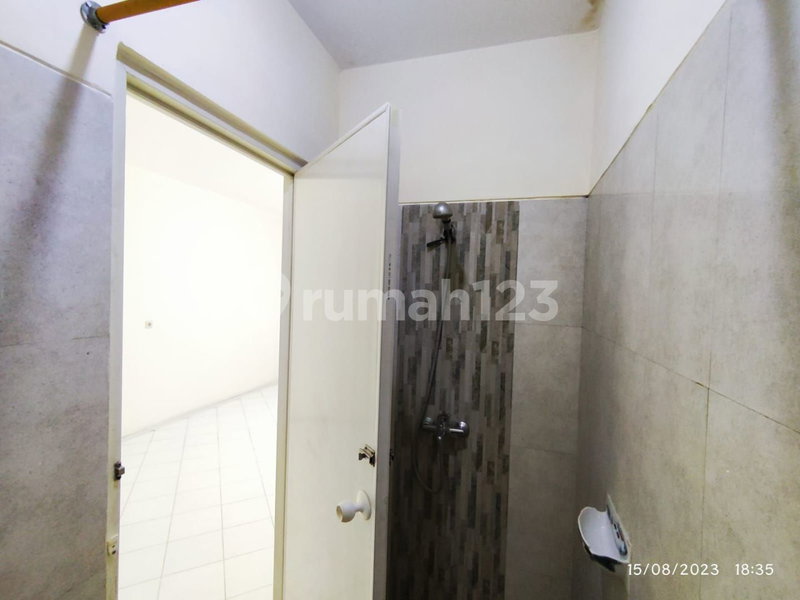 House for rent in Makassar, Indonesia · 8 rooms, 8 baths