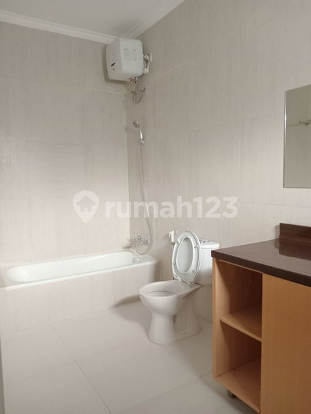 House for rent in Cikarang, Indonesia · 5 rooms, 7 baths