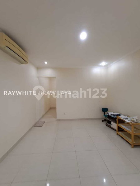 House for rent in Semarang, Indonesia · 5 rooms, 4 baths