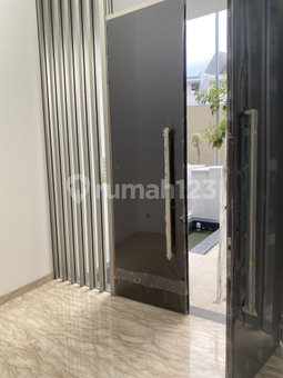 House for rent in North Jakarta, Indonesia · Penjaringan · 4 rooms, 4 baths