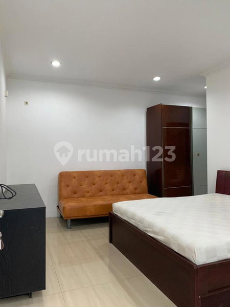 House for rent in Ciputat, Indonesia · Cengkareng · 5 rooms, 4 baths