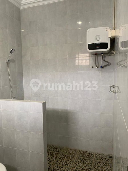 House for rent in Ciputat, Indonesia · Cengkareng · 5 rooms, 4 baths