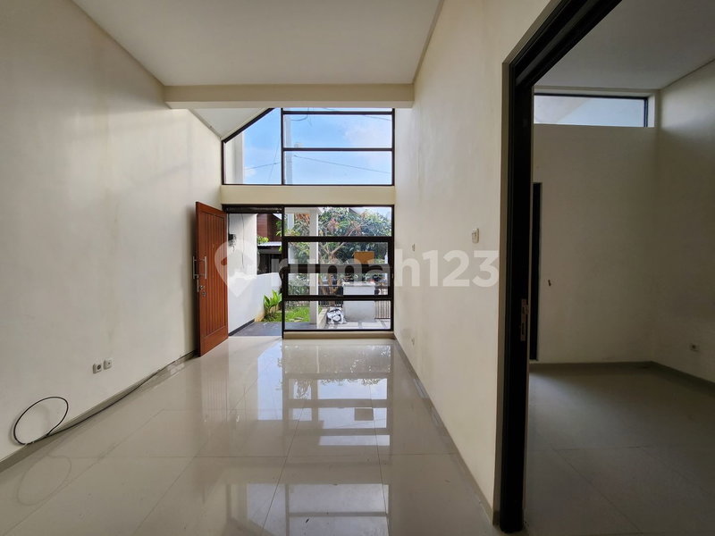 House for rent in Bandung, Indonesia · 2 rooms, 1 bath