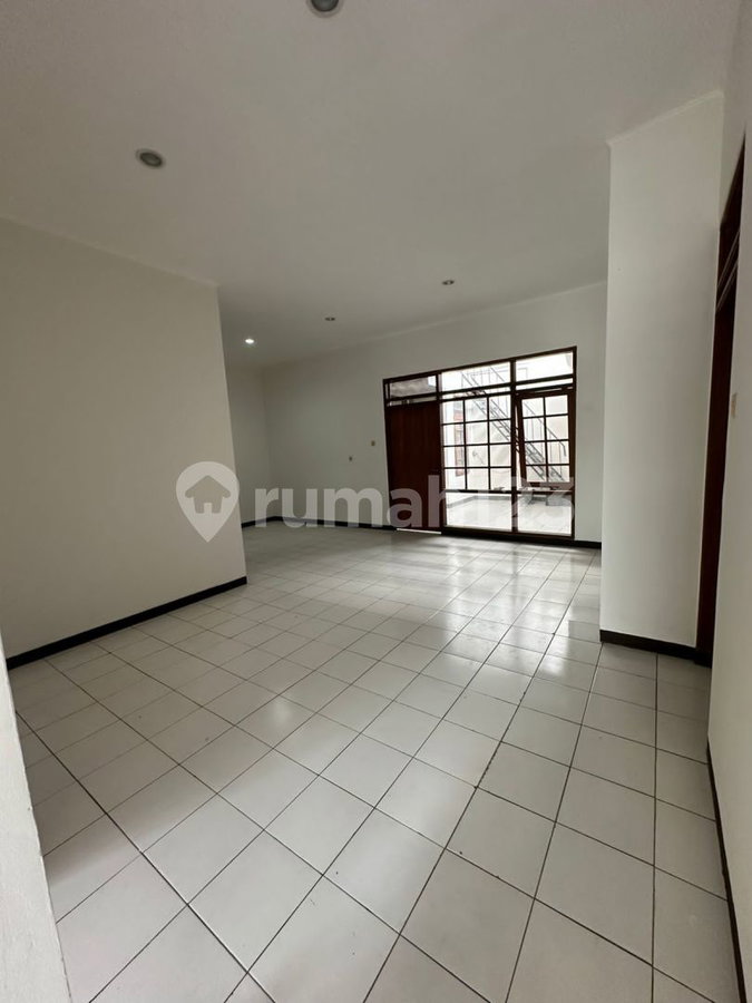 House for rent in Bandung, Indonesia · 3 rooms, 2 baths