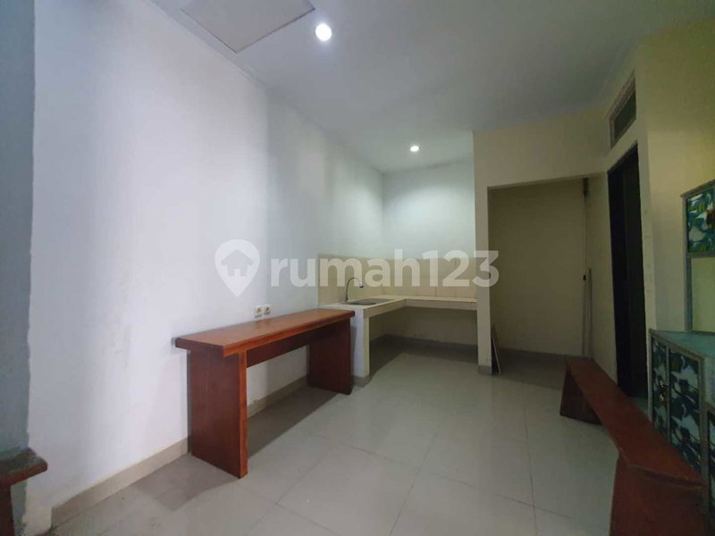 House for rent in Denpasar, Indonesia · Kesiman · 3 rooms, 2 baths