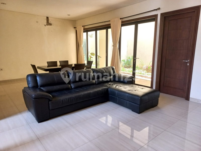 House for rent in Denpasar, Indonesia · Kesiman · 3 rooms, 3 baths