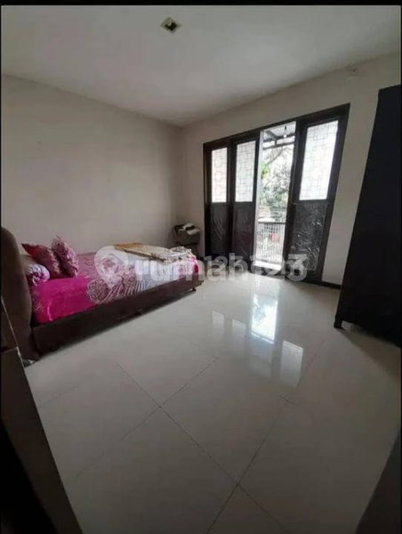 House for rent in Bandung, Indonesia · 4 rooms, 2 baths