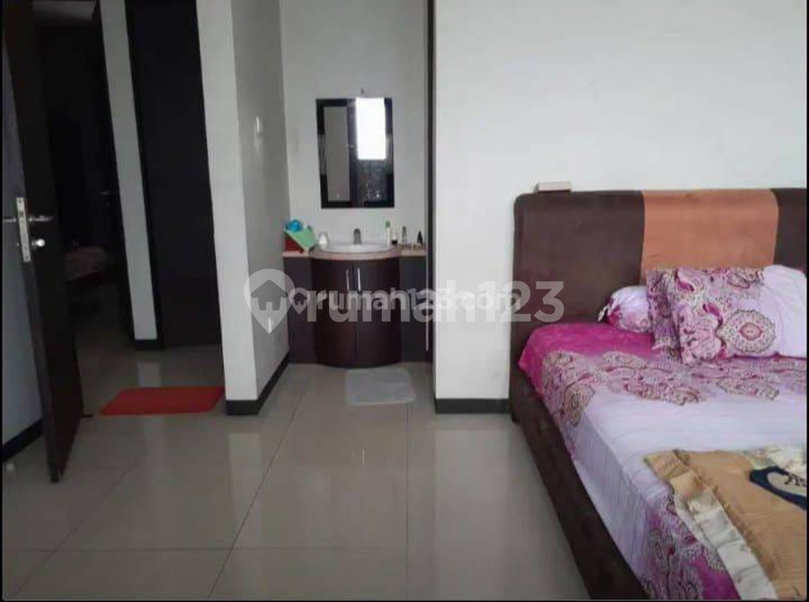 House for rent in Bandung, Indonesia · 4 rooms, 2 baths
