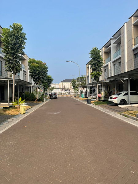 House for rent in North Jakarta, Indonesia · Penjaringan · 3 rooms, 3 baths