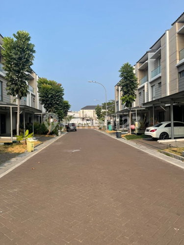 House for rent in North Jakarta, Indonesia · Penjaringan · 3 rooms, 3 baths