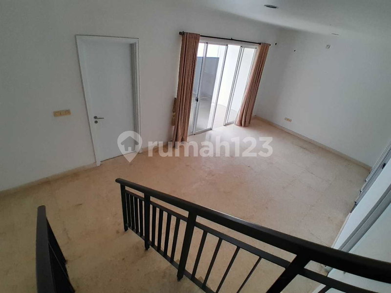 House for rent in Bandung, Indonesia · 4 rooms, 3 baths