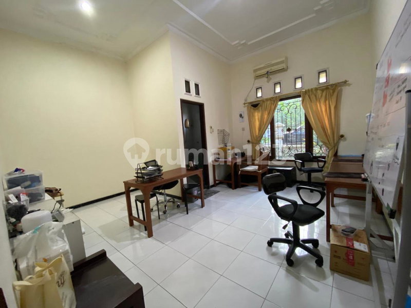 House for rent in Semarang, Indonesia · Mungkur Elephant · 6 rooms, 4 baths