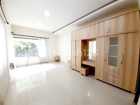 House for rent in Malang, Indonesia · 3 rooms, 3 baths
