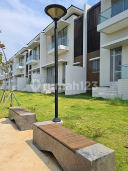 House for rent in North Jakarta, Indonesia · Penjaringan · 3 rooms, 3 baths