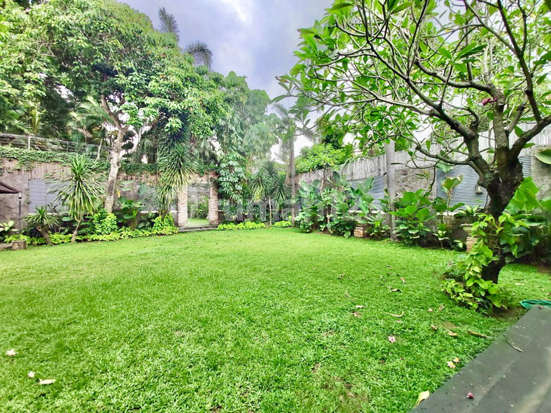 House for rent in Semarang, Indonesia · 4 rooms, 3 baths