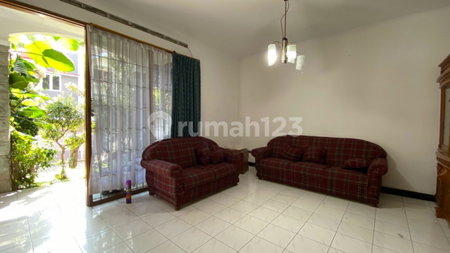 House for rent in Semarang, Indonesia · 4 rooms, 3 baths