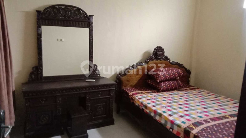 House for rent in Tangerang, Indonesia · Riding · 6 rooms, 3 baths
