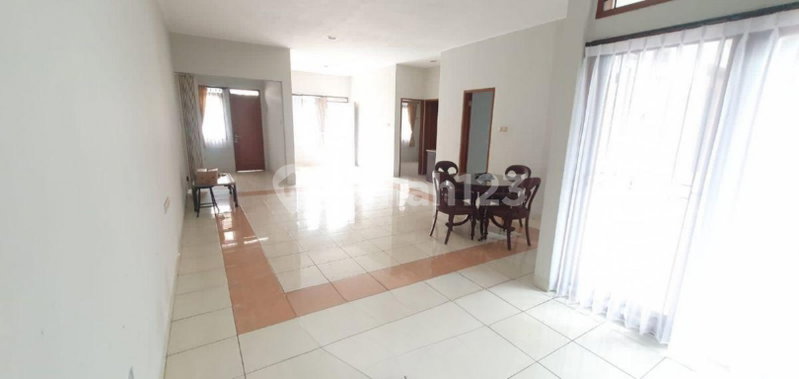 House for rent in Jakarta, Indonesia · Tebet · 2 rooms, 2 baths