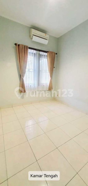 House for rent in Jakarta, Indonesia · Tebet · 2 rooms, 2 baths