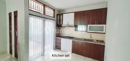 House for rent in Jakarta, Indonesia · Tebet · 2 rooms, 2 baths