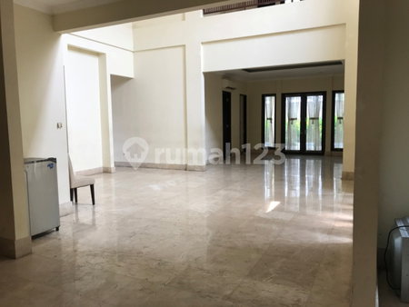 House for rent in Semarang, Indonesia · 5 rooms, 5 baths