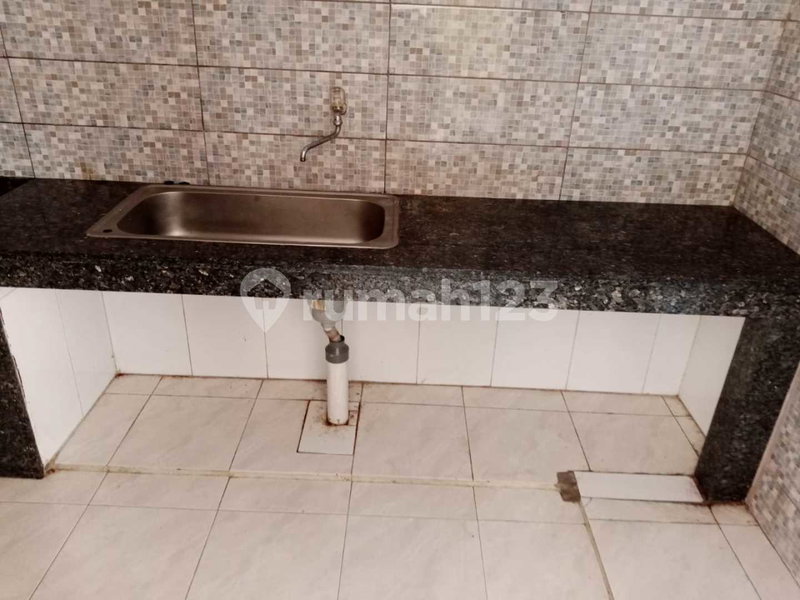 House for rent in Semarang, Indonesia · 3 rooms, 2 baths
