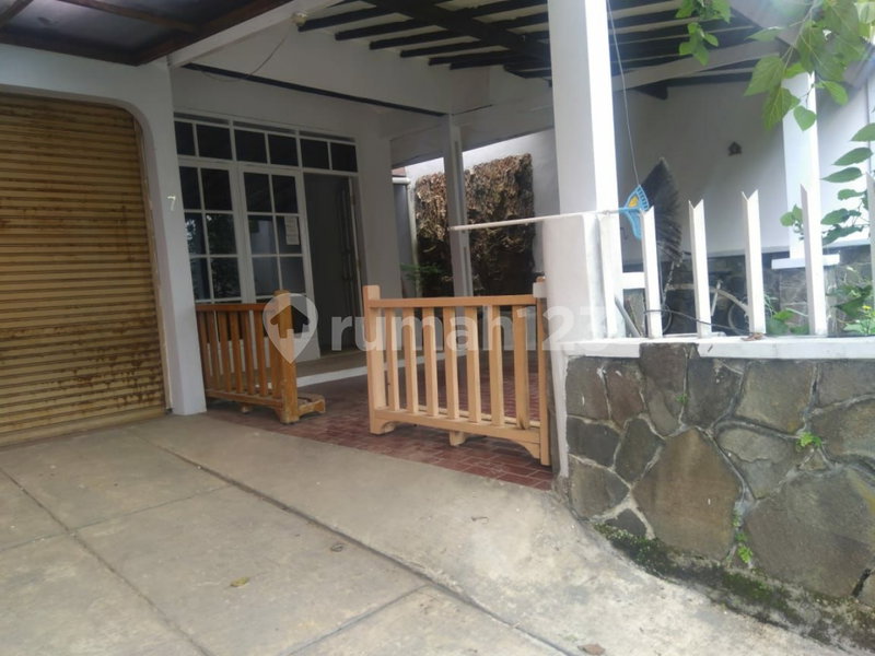 House for rent in Bandung, Indonesia · 3 rooms, 2 baths