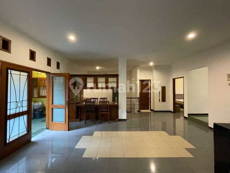 House for rent in Bandung, Indonesia · 3 rooms, 2 baths