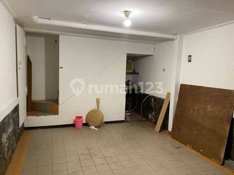 House for rent in Bandung, Indonesia · 3 rooms, 2 baths