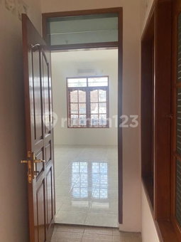 House for rent in Bogor, Indonesia · 4 rooms, 2 baths